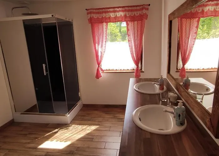 Bukovska Chaloupka Feriehus *